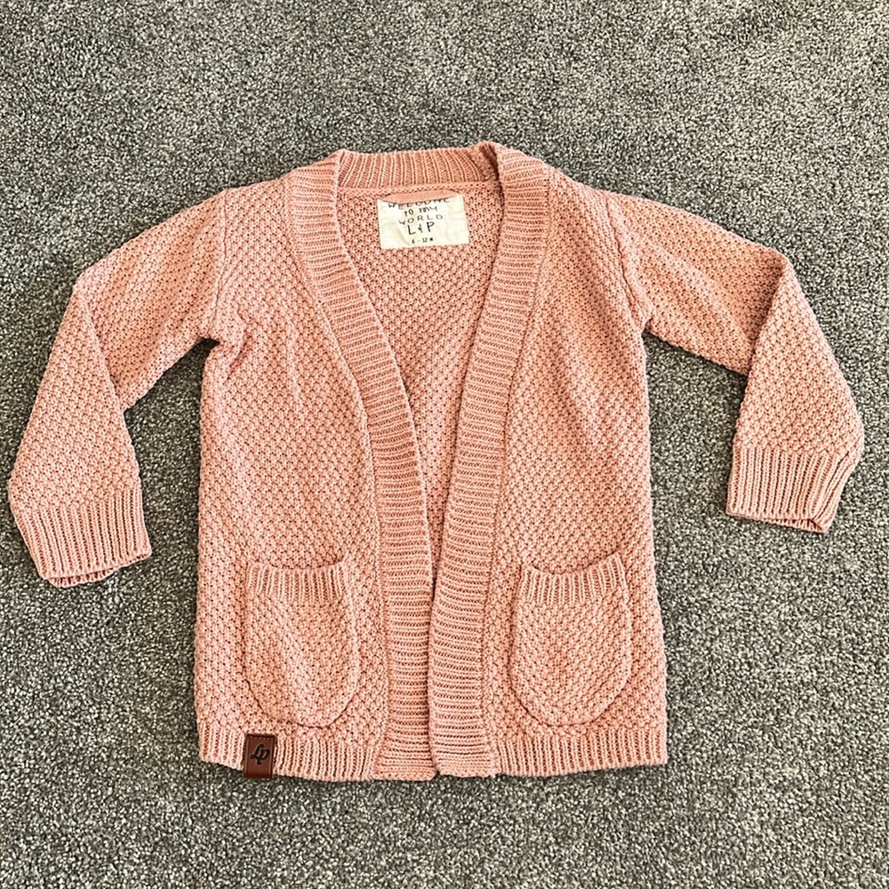 Perfect condition! L&P Apparel Peach Cardigan 6-12M (fits big)